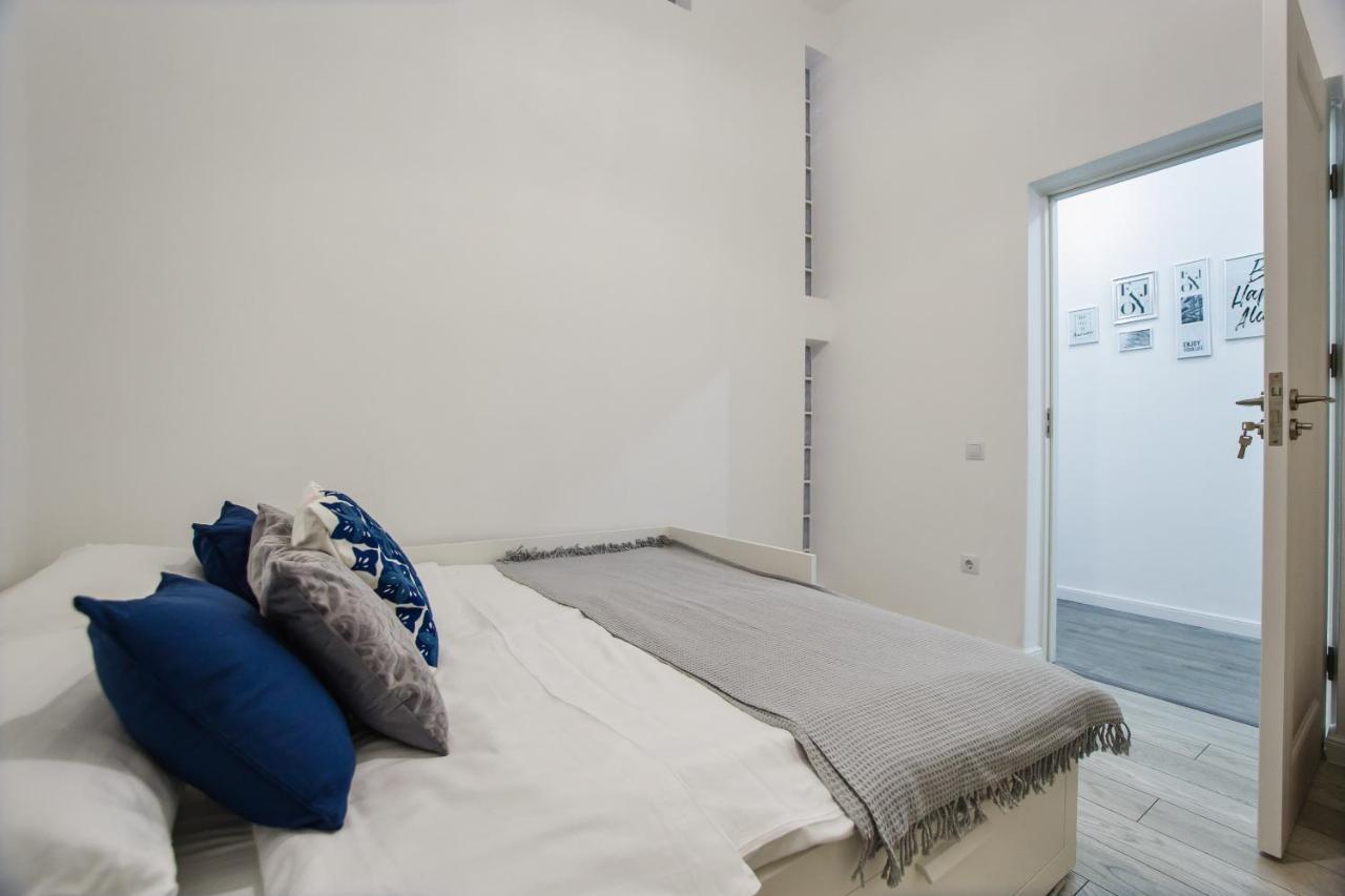Stunning, Newly Renovated Central Apartment Oradea Zewnętrze zdjęcie